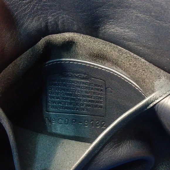 Coach - Picture 4 of 7